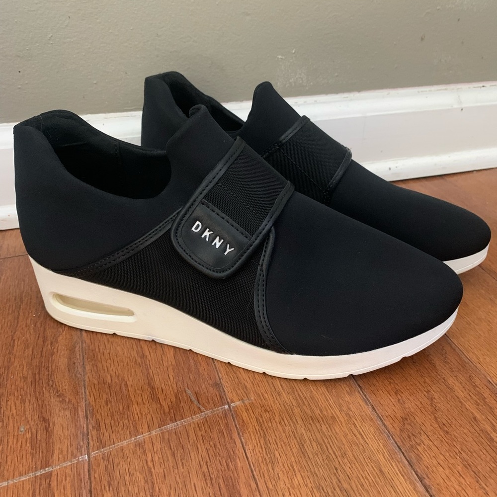 wedge heel dnky sneakers